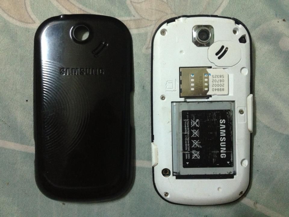 HCM_Motorola W200 xài mạng GSM chữa cháy giá bèo - 1