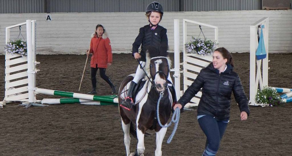  photo Malvik ponniridning ridehall_zpsvm4kwad8.jpg