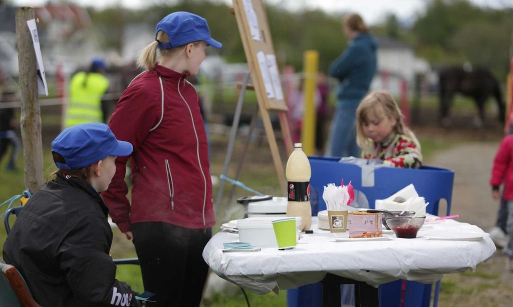  photo Utendoslashrs salg av vafler og godt_zpssd7eme3i.jpg