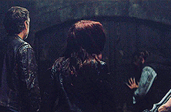  photo tumblr_mp1uwluyHi1r5l9g3o7_250_zps437bd9c4.gif